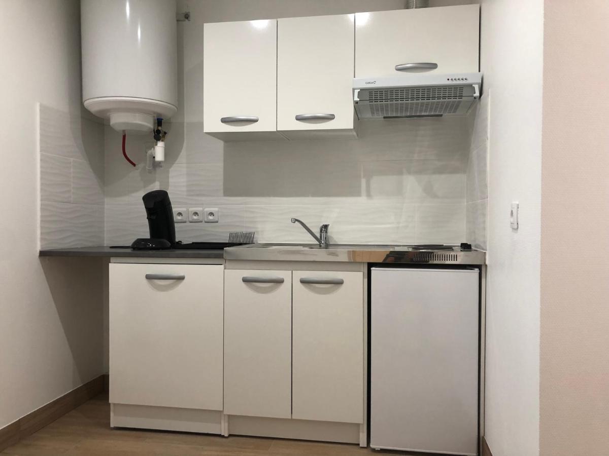 New Saint Maur-Logement Lovely Flat 32M2 パリ エクステリア 写真