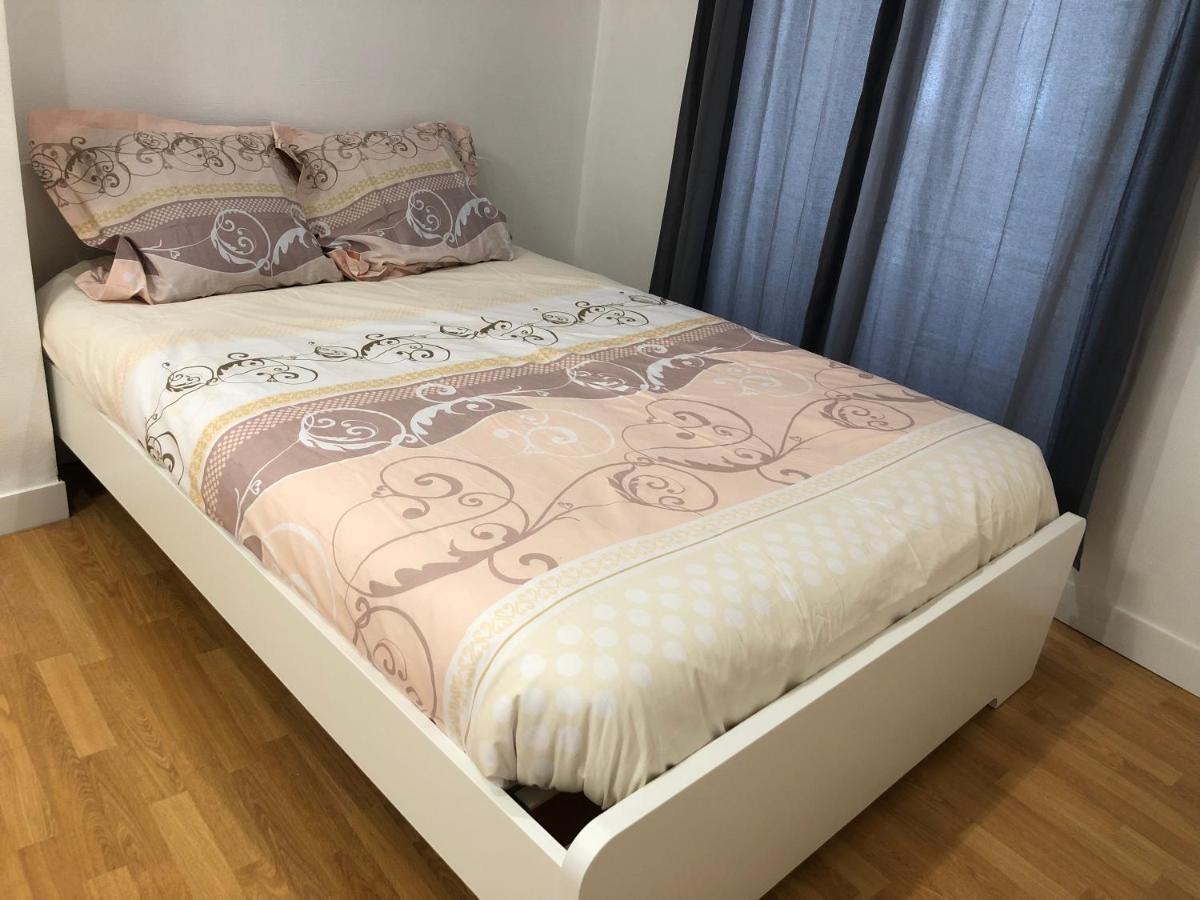 New Saint Maur-Logement Lovely Flat 32M2 パリ エクステリア 写真