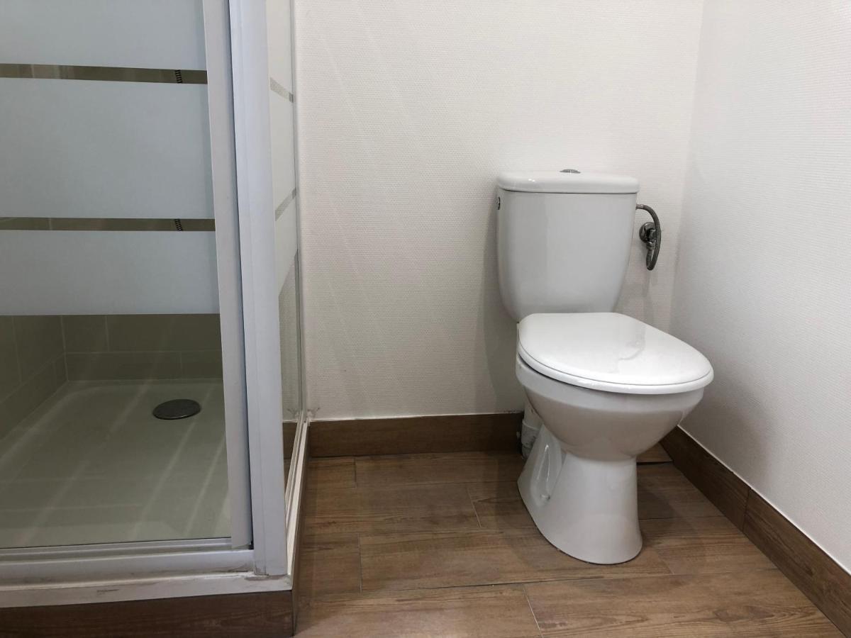 New Saint Maur-Logement Lovely Flat 32M2 パリ エクステリア 写真
