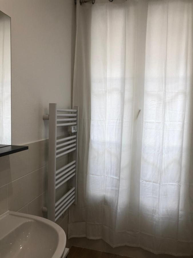 New Saint Maur-Logement Lovely Flat 32M2 パリ エクステリア 写真