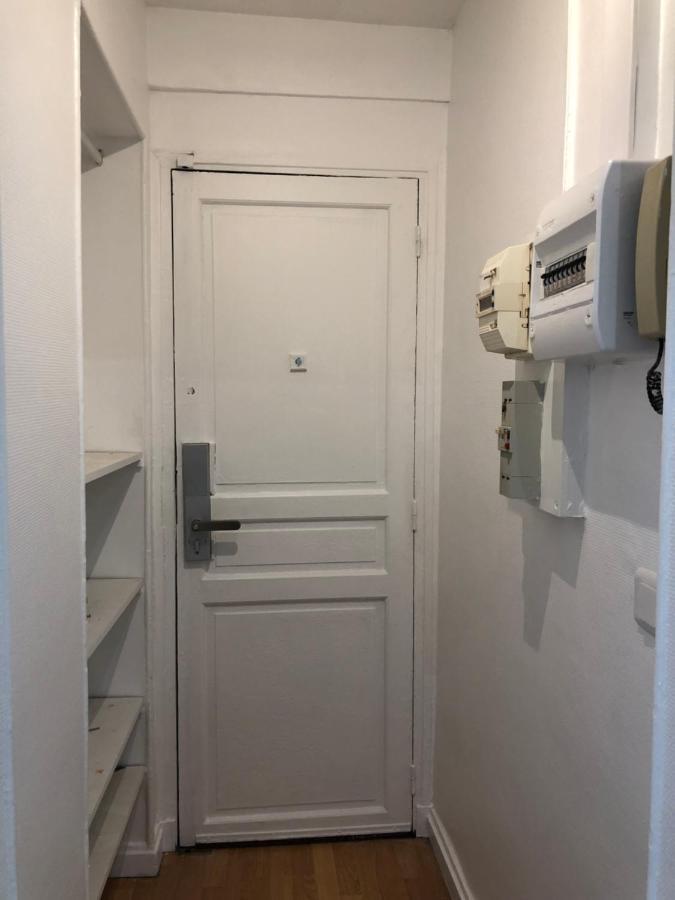 New Saint Maur-Logement Lovely Flat 32M2 パリ エクステリア 写真